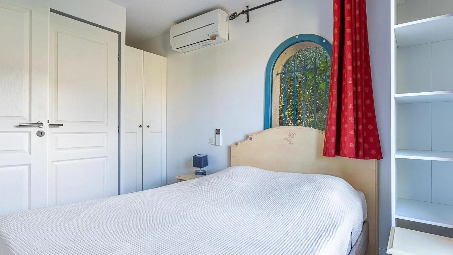 Apartment Cap Negre - Domaine De La Pinede-9 By Interhome Le Lavandou France